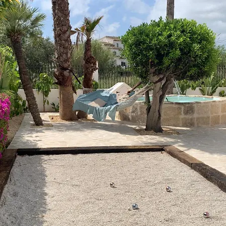 Palmview Up To 28 Guests Close To *